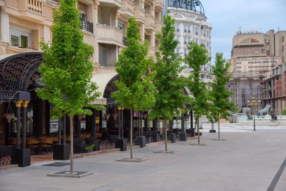 Hotel Room City Square With Great View No Parking Skopje Exterior foto